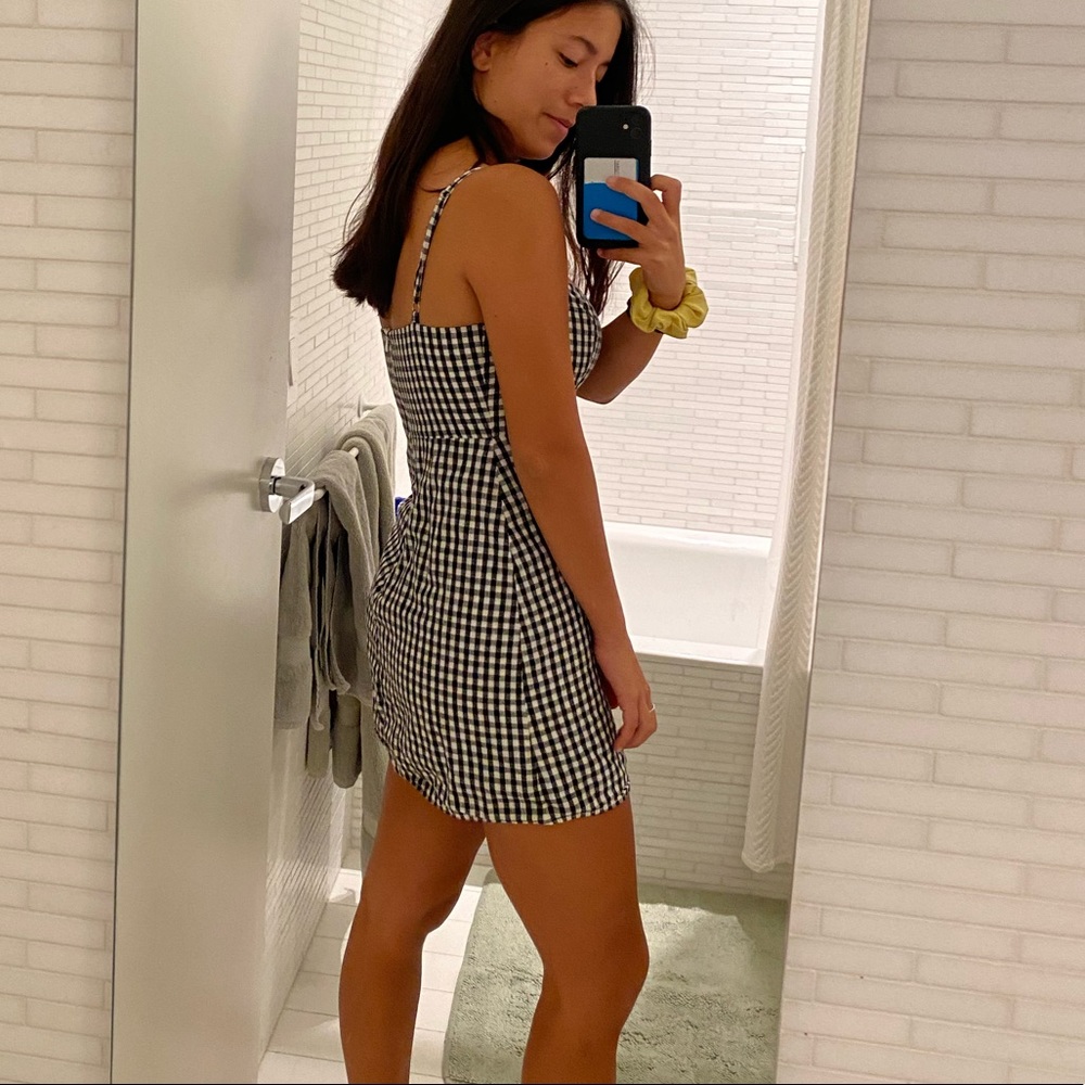 Brandy Melville Gingham Black Karla Dress - Picture 5 of 7